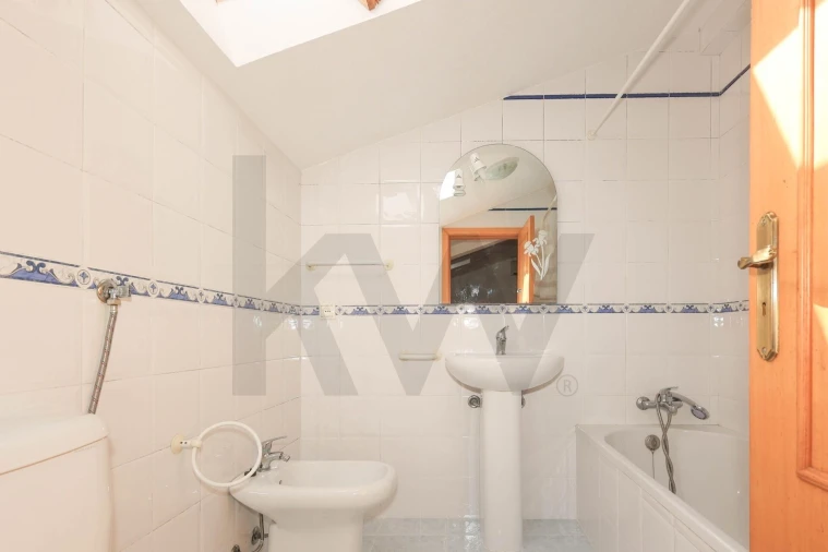 Apartamento T3 para Arrendamento em Porches Foto 17