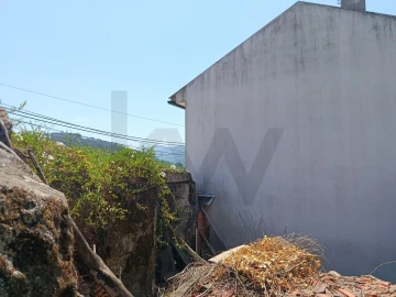 Moradia T5 para Venda em São Pedro do Sul, Várzea e Baiões