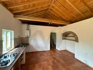Moradia T2 para Venda em Santa Barbara