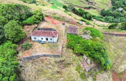 Moradia T2 para Venda em Santa Barbara