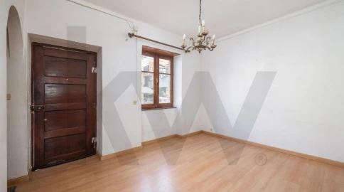 Moradia T3 para Venda em Santo Antonio dos Olivais