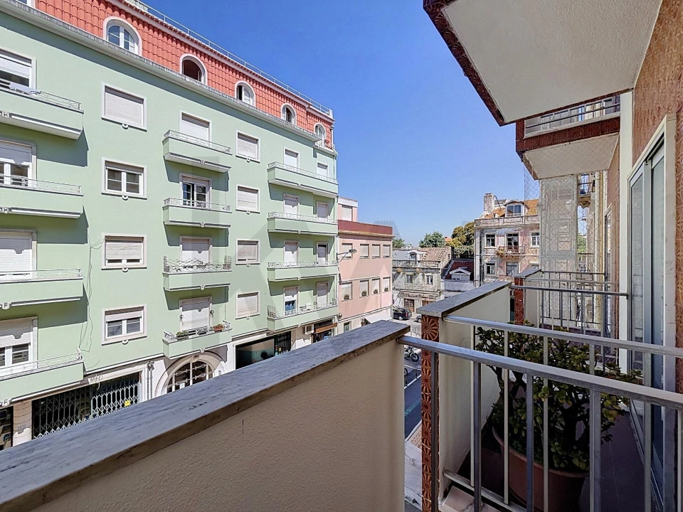 Apartamento T2 para Arrendamento em Campo de Ourique Foto 13