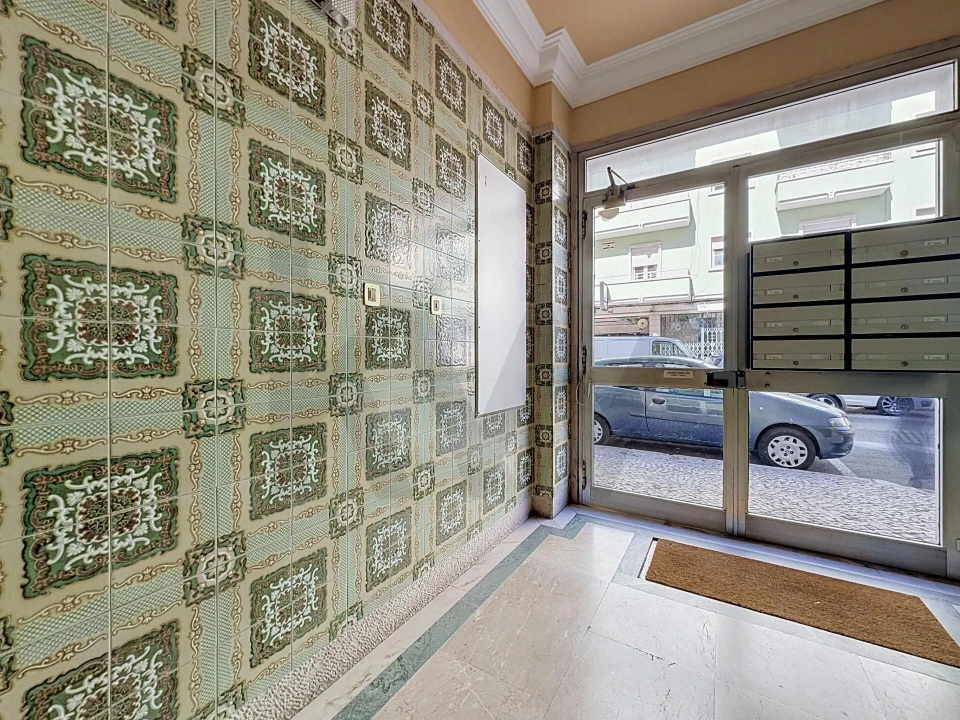 Apartamento T2 para Arrendamento em Campo de Ourique Foto 28