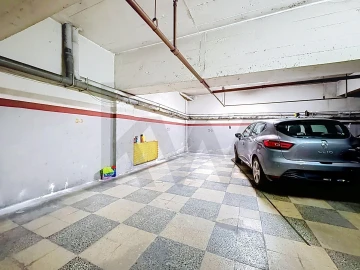 Apartamento T2 para Arrendamento em Campo de Ourique