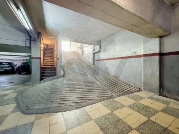 Apartamento T2 para Arrendamento em Campo de Ourique