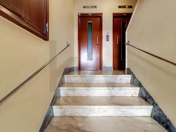 Apartamento T2 para Arrendamento em Campo de Ourique