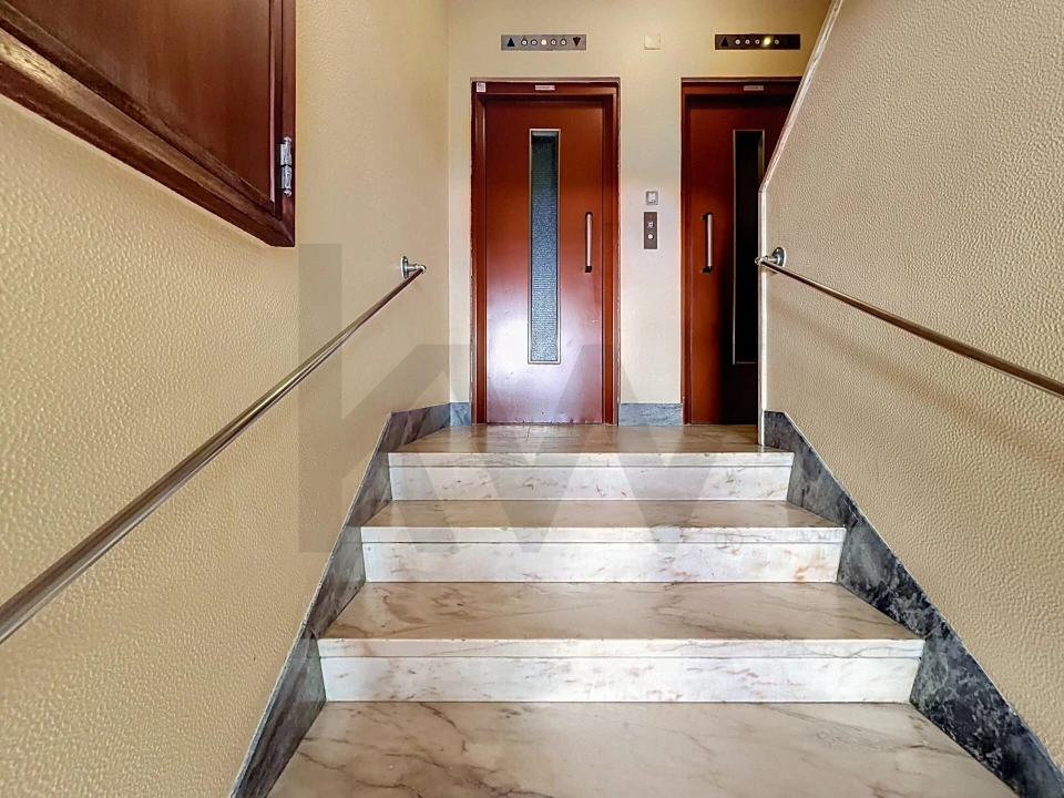 Apartamento T2 para Arrendamento em Campo de Ourique Foto 30