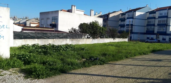 Terreno para Venda em Baixa da Banheira e Vale da Amoreira