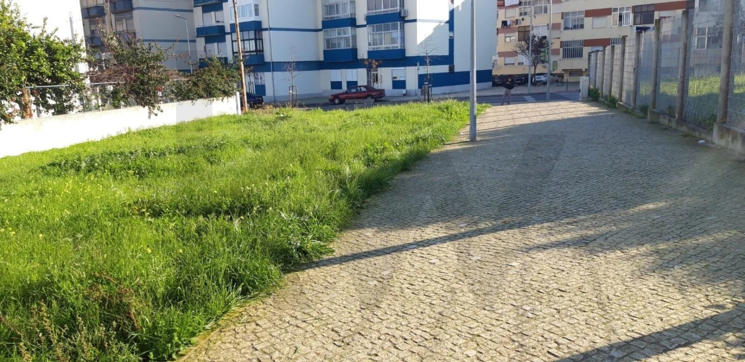 Terreno para Venda em Baixa da Banheira e Vale da Amoreira Foto 7
