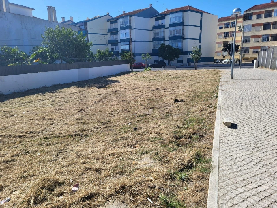 Terreno para Venda em Baixa da Banheira e Vale da Amoreira Foto 4