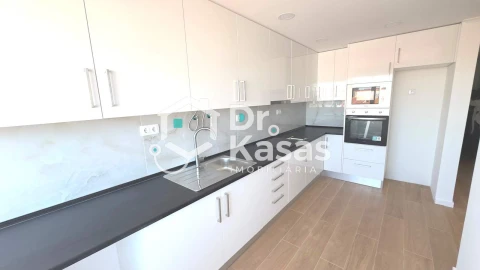 Apartamento T2 para Arrendamento em Alhos Vedros