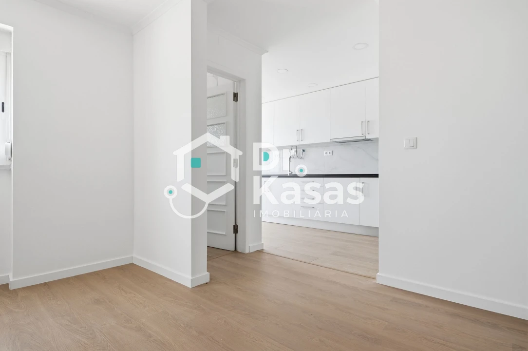 Apartamento T2 para Arrendamento em Alhos Vedros Foto 10