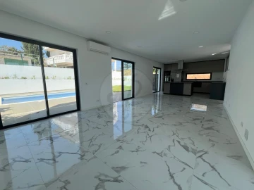 Moradia T4 para Venda em Lagos (São Sebastião e Santa Maria)
