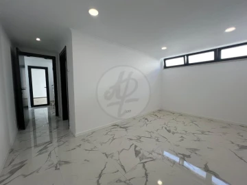 Moradia T4 para Venda em Lagos (São Sebastião e Santa Maria)
