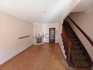 Moradia T4 para Venda em Nossa Sra de Fatima