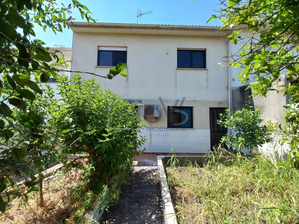 Moradia T4 para Venda em Nossa Sra de Fatima Foto 4