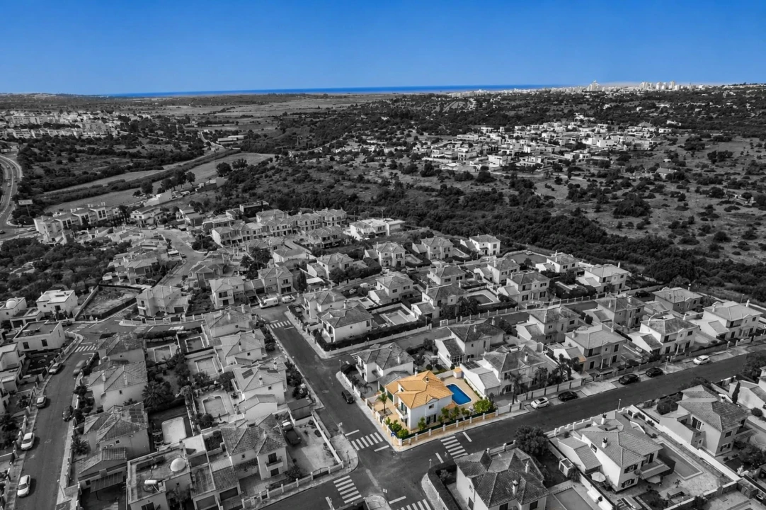Moradia T3 para Venda em Silves Foto 24