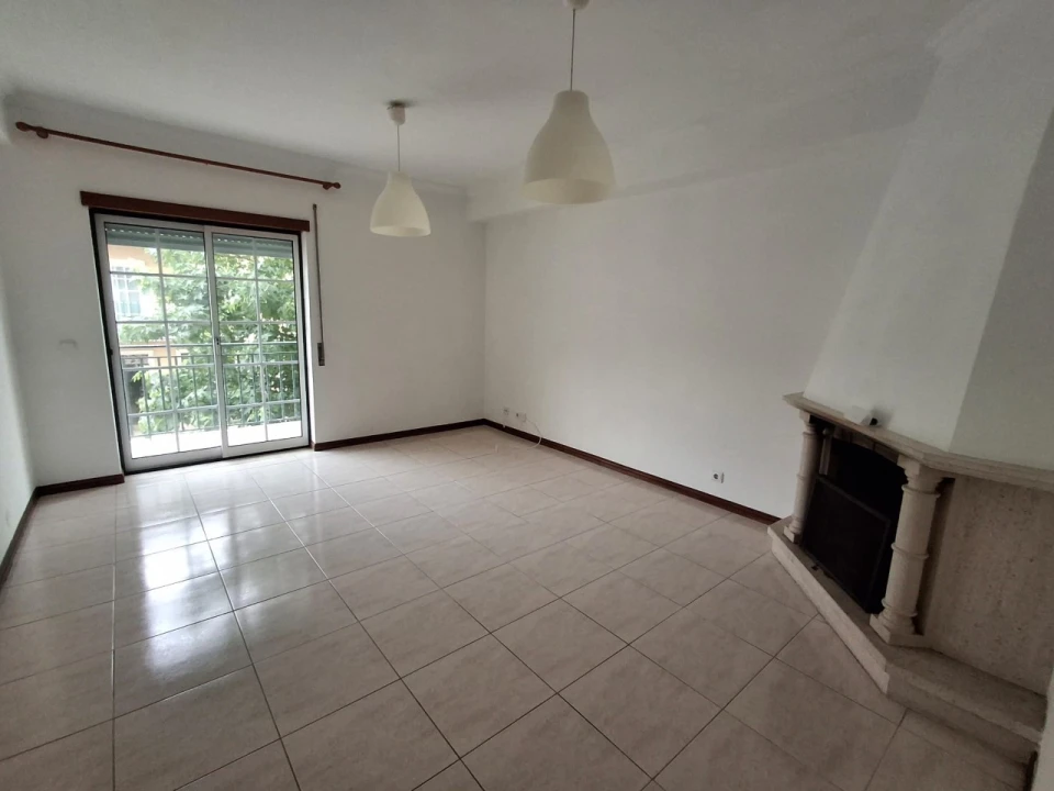 Apartamento T3 para Venda em Leiria, Pousos, Barreira e Cortes Foto 2