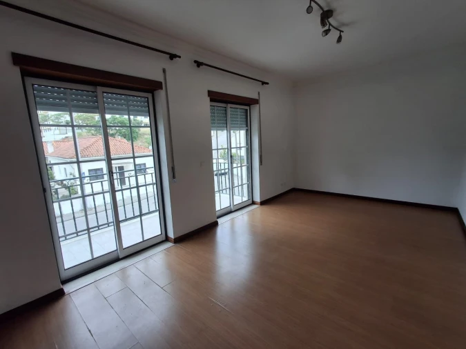 Apartamento T3 para Venda em Leiria, Pousos, Barreira e Cortes Foto 6
