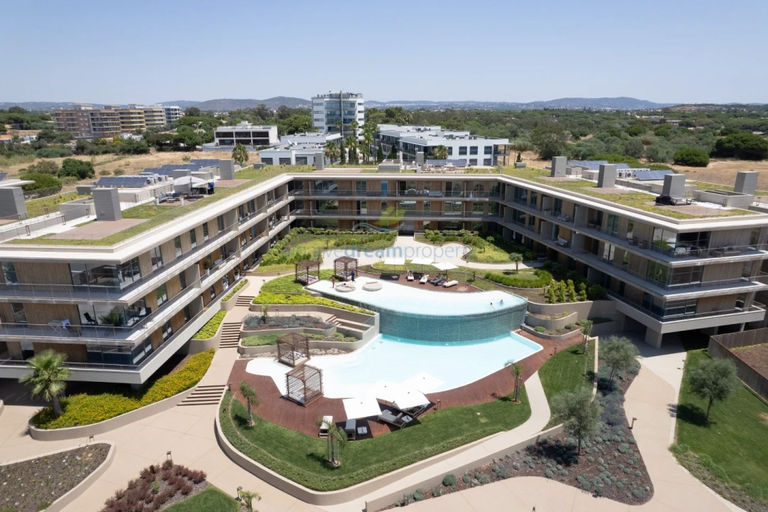 Apartamento T2 para Venda em Quarteira Foto 11