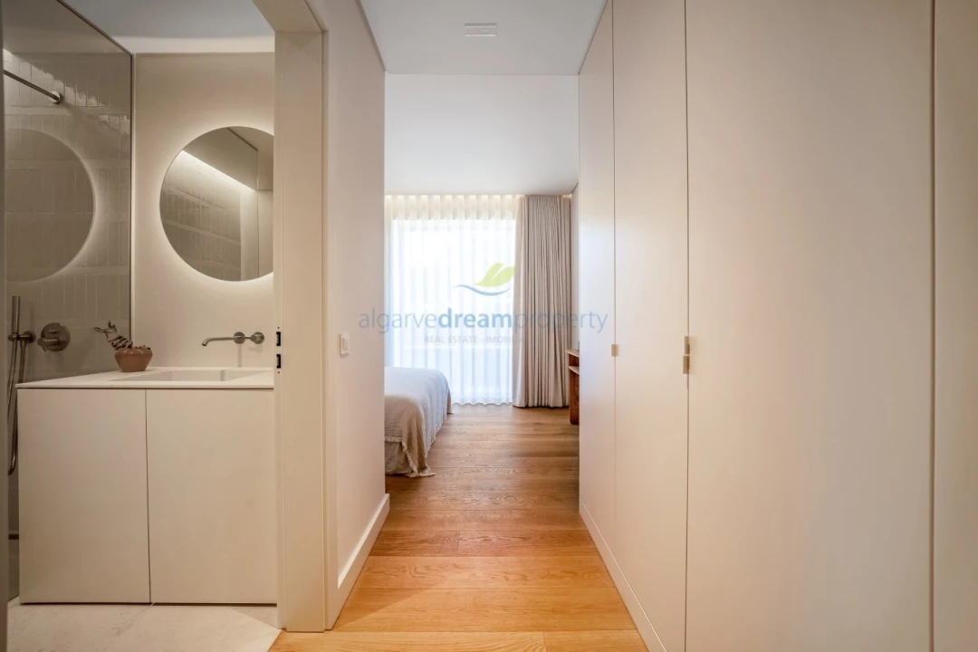 Apartamento T2 para Venda em Quarteira Foto 30
