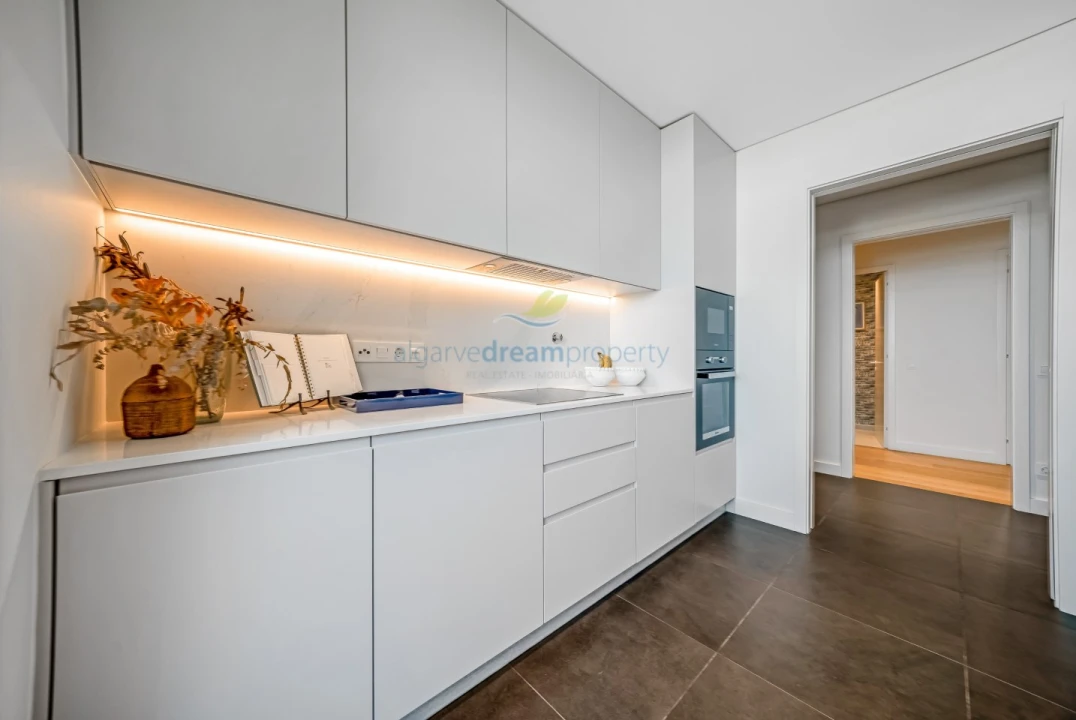 Apartamento T2 para Venda em Quarteira Foto 35