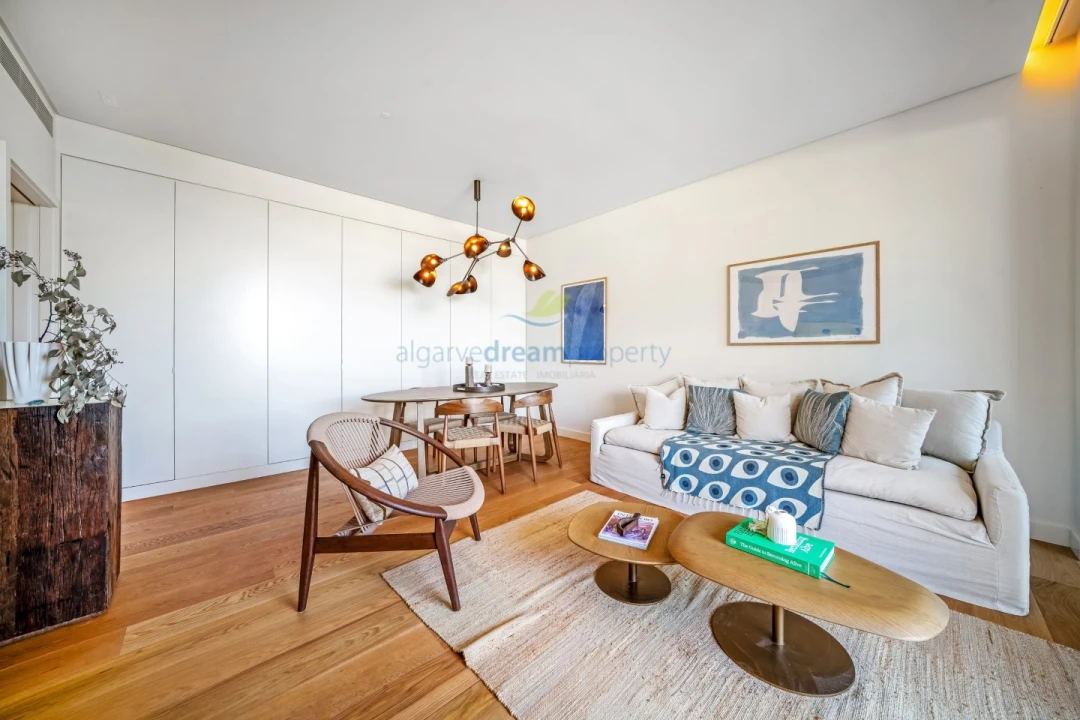 Apartamento T2 para Venda em Quarteira Foto 19