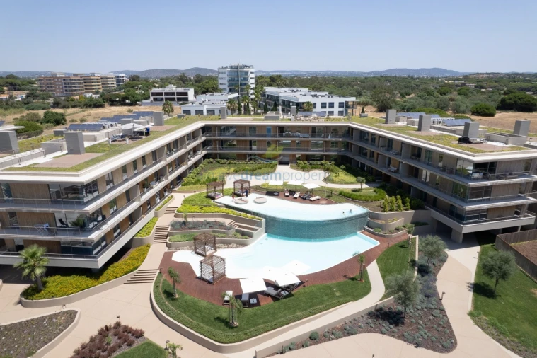 Apartamento T2 para Venda em Quarteira Foto 11