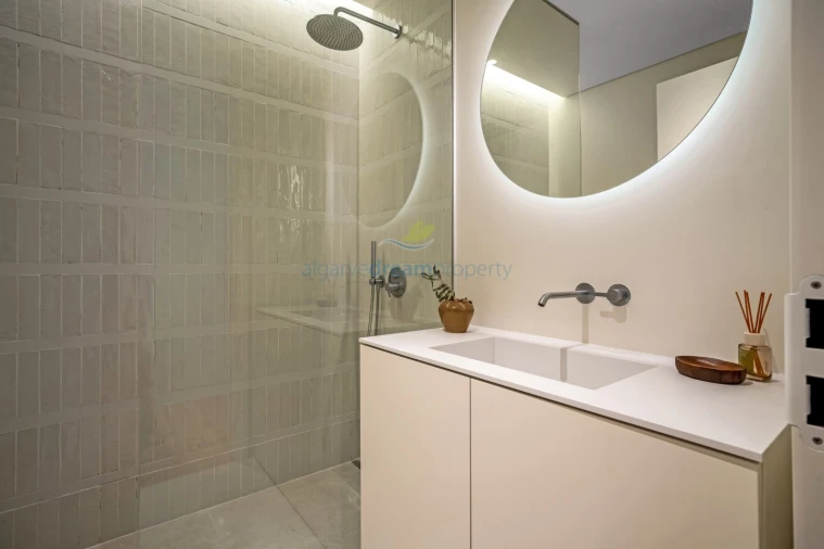 Apartamento T2 para Venda em Quarteira Foto 33