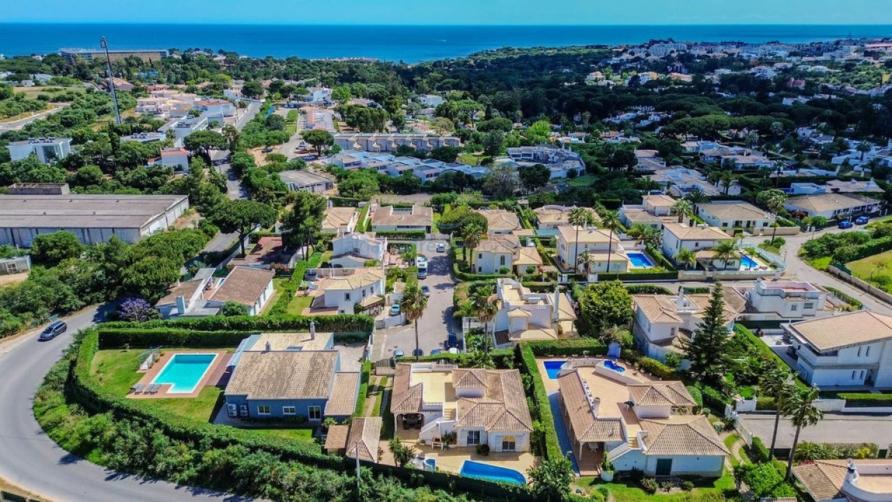 Moradia T3 para Venda em Albufeira e Olhos de Água Foto 43