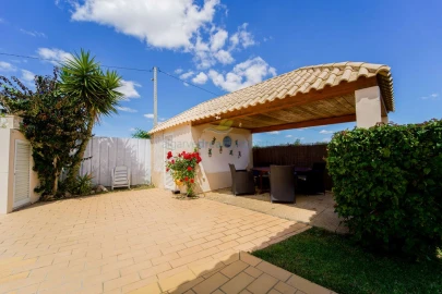 Moradia T3 para Venda em Albufeira e Olhos de Água