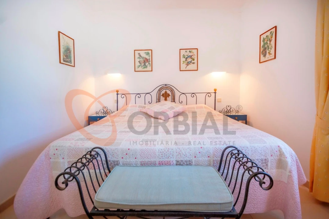 Moradia T6 para Venda em Albufeira e Olhos de Água Foto 19