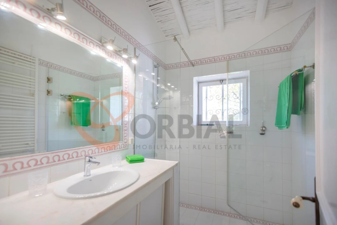 Moradia T6 para Venda em Albufeira e Olhos de Água Foto 67