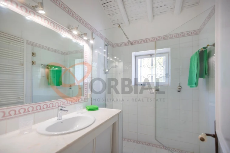 Moradia T6 para Venda em Albufeira e Olhos de Água Foto 67