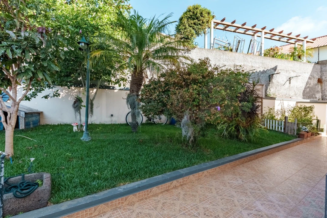 Moradia T3 para Venda em Santo Antonio Foto 4