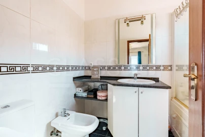 Moradia T3 para Venda em Santo Antonio