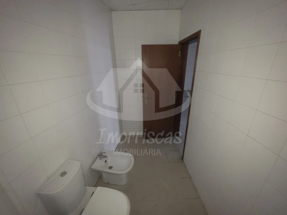 Armazém para Arrendamento em Póvoa de Santo Adrião e Olival Basto Foto 13