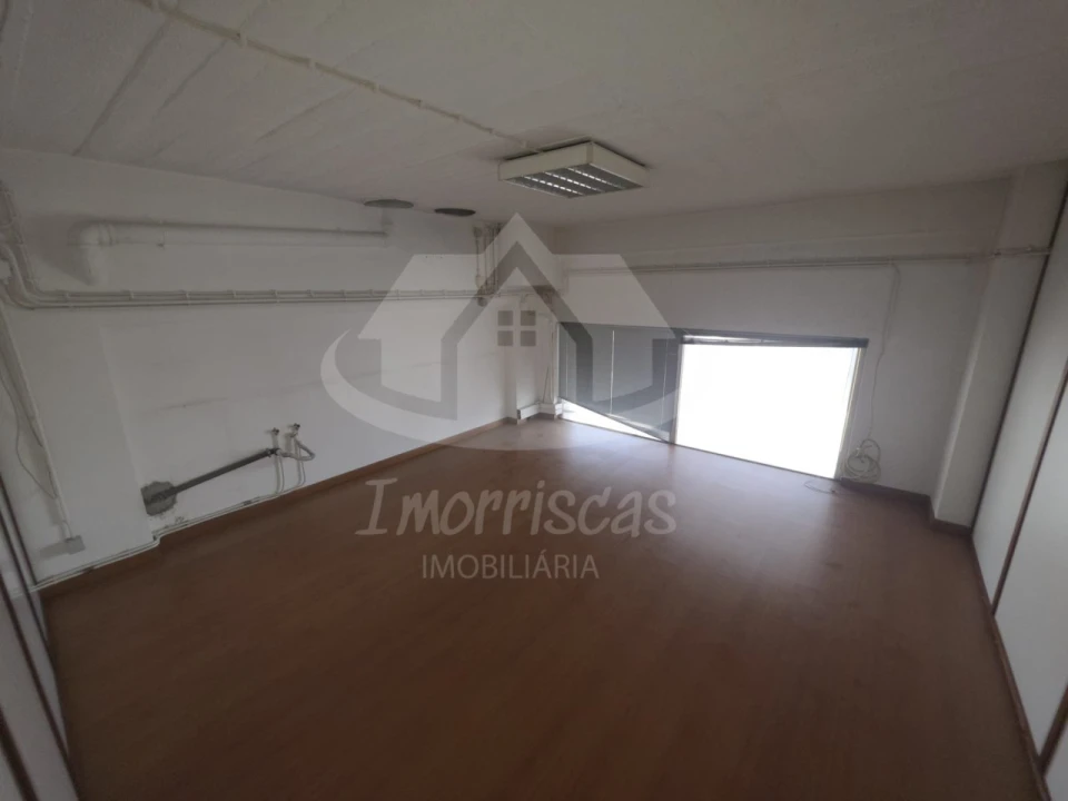 Armazém para Arrendamento em Póvoa de Santo Adrião e Olival Basto Foto 19