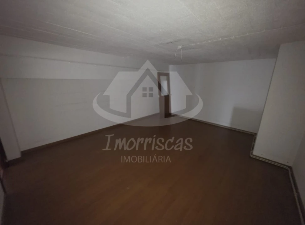 Armazém para Arrendamento em Póvoa de Santo Adrião e Olival Basto Foto 27