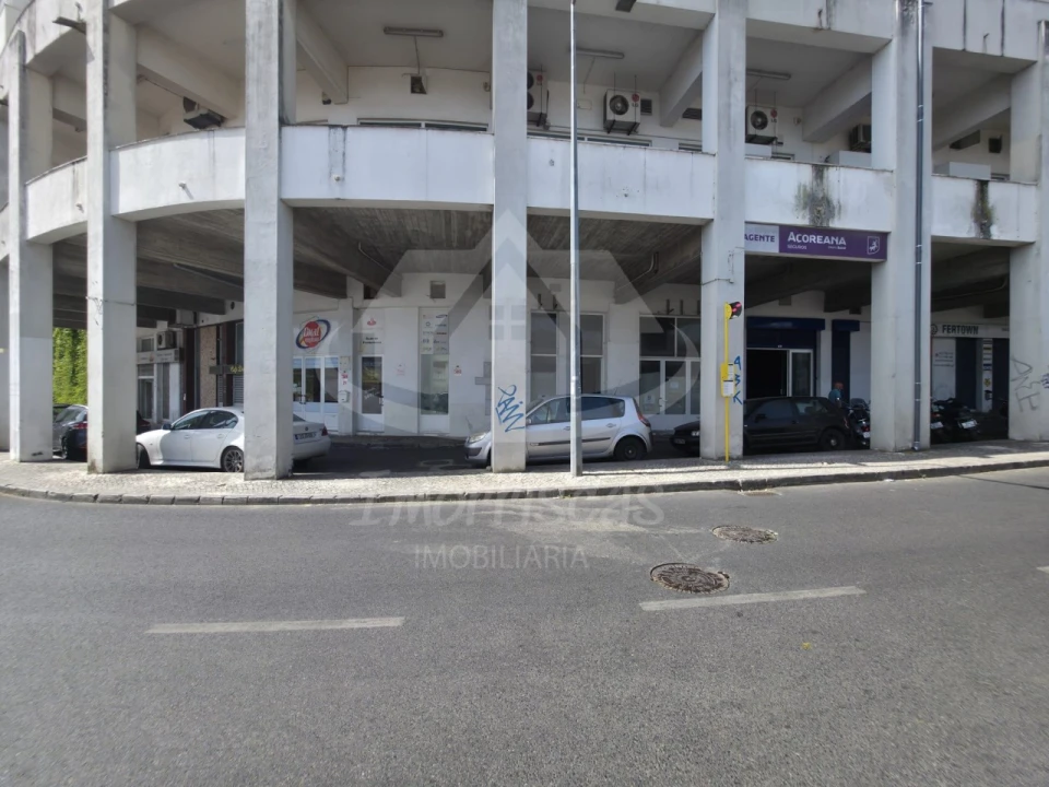 Armazém para Arrendamento em Póvoa de Santo Adrião e Olival Basto Foto 32
