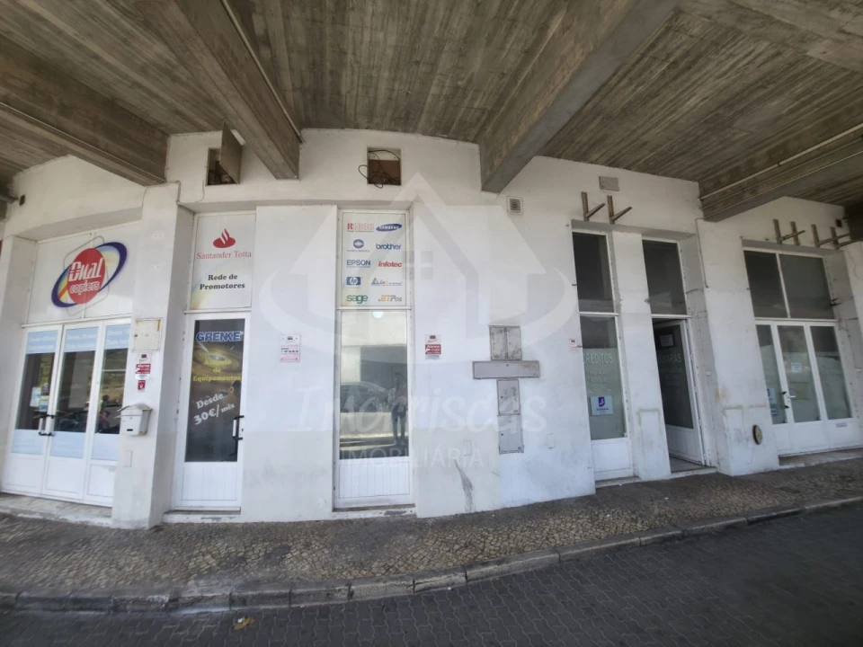 Armazém para Arrendamento em Póvoa de Santo Adrião e Olival Basto Foto 34