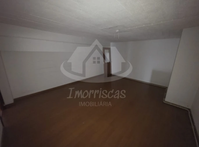 Armazém para Arrendamento em Póvoa de Santo Adrião e Olival Basto Foto 27