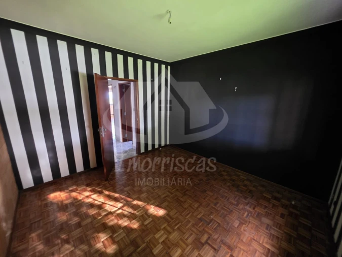 Moradia T4 para Venda em Pontinha e Famões Foto 21
