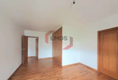 Apartamento T3 para Venda em Canelas
