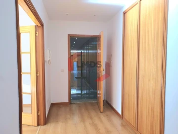 Apartamento T2 para Venda em Canelas