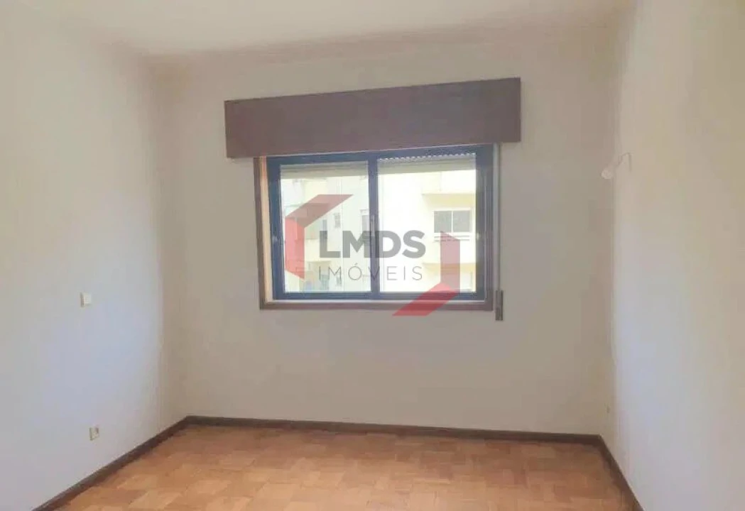 Apartamento T2 para Venda em Oliveira do Douro Foto 10