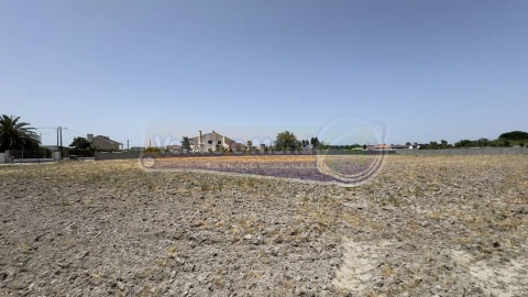 Terreno para Venda em Samora Correia
