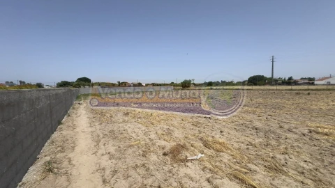 Terreno para Venda em Samora Correia