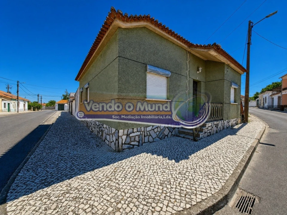 Moradia T3 para Venda em Muge Foto 1