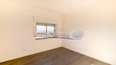 Apartamento T3 para Venda em Samora Correia